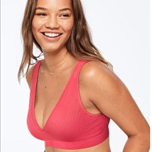 VS Pink Seamless Plunge Bralette